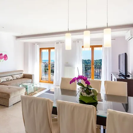 Maris Appartement Palit