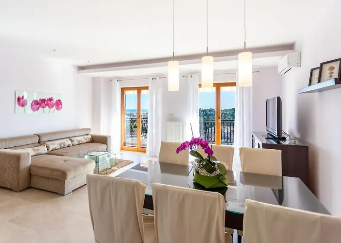 Maris Apartament Palit